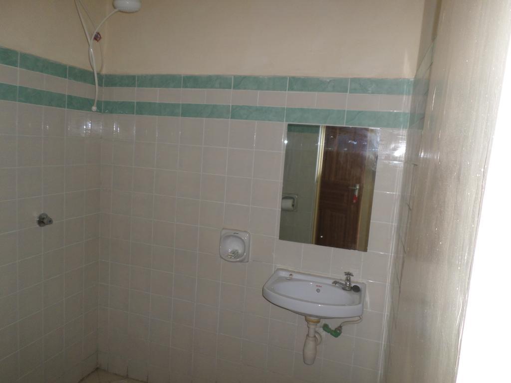 Karibu Hotel Найроби Экстерьер фото