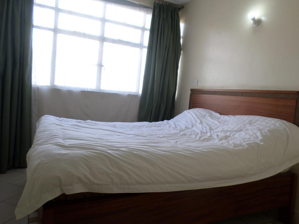 Karibu Hotel Найроби Экстерьер фото